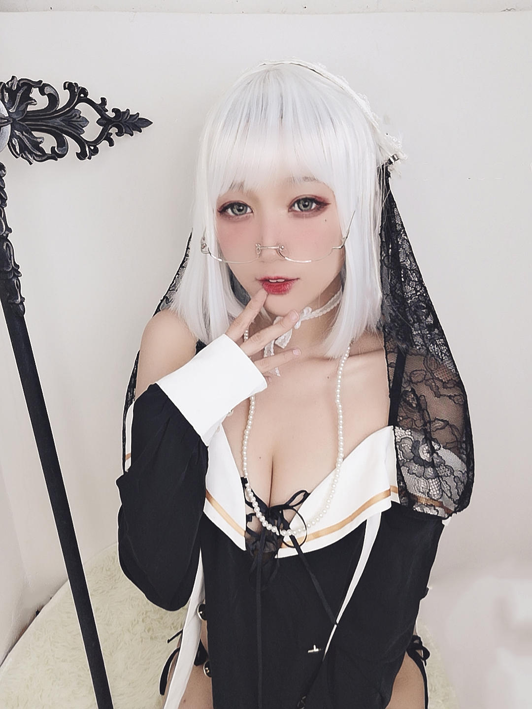 周叽是可爱兔兔 - 七三修女 [12P]