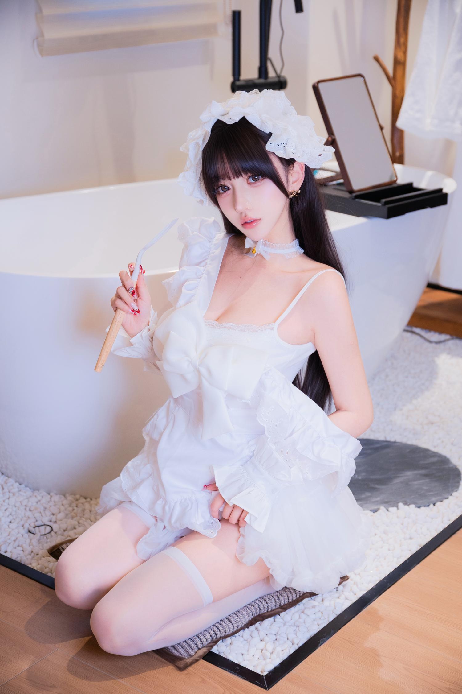 过期米线线喵 厨娘女仆 [21P-228MB]