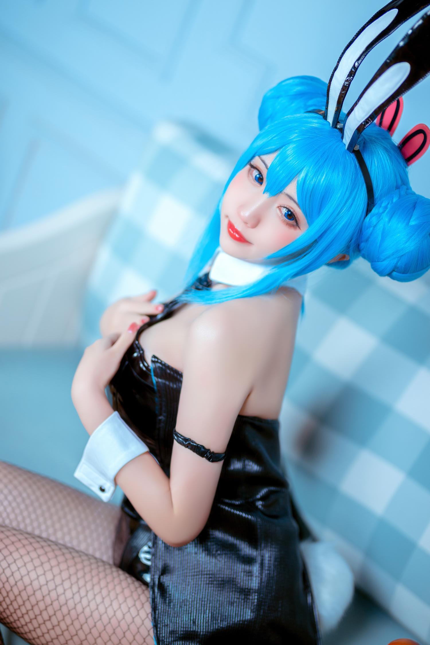 桃之啾啾 - 初音黑兔兔 [25P]