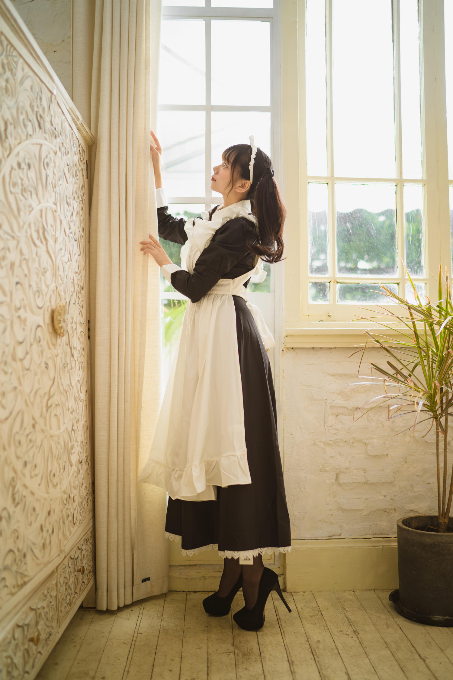 小野妹子 – 女仆 [28P]