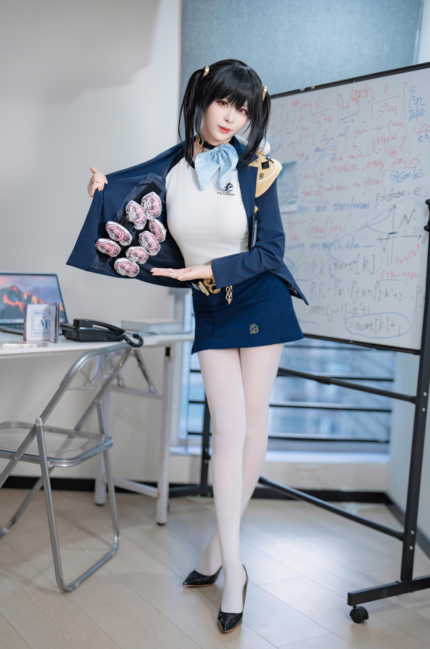 轩萧学姐 Nikke胜利女神 索拉 [50P-157MB]
