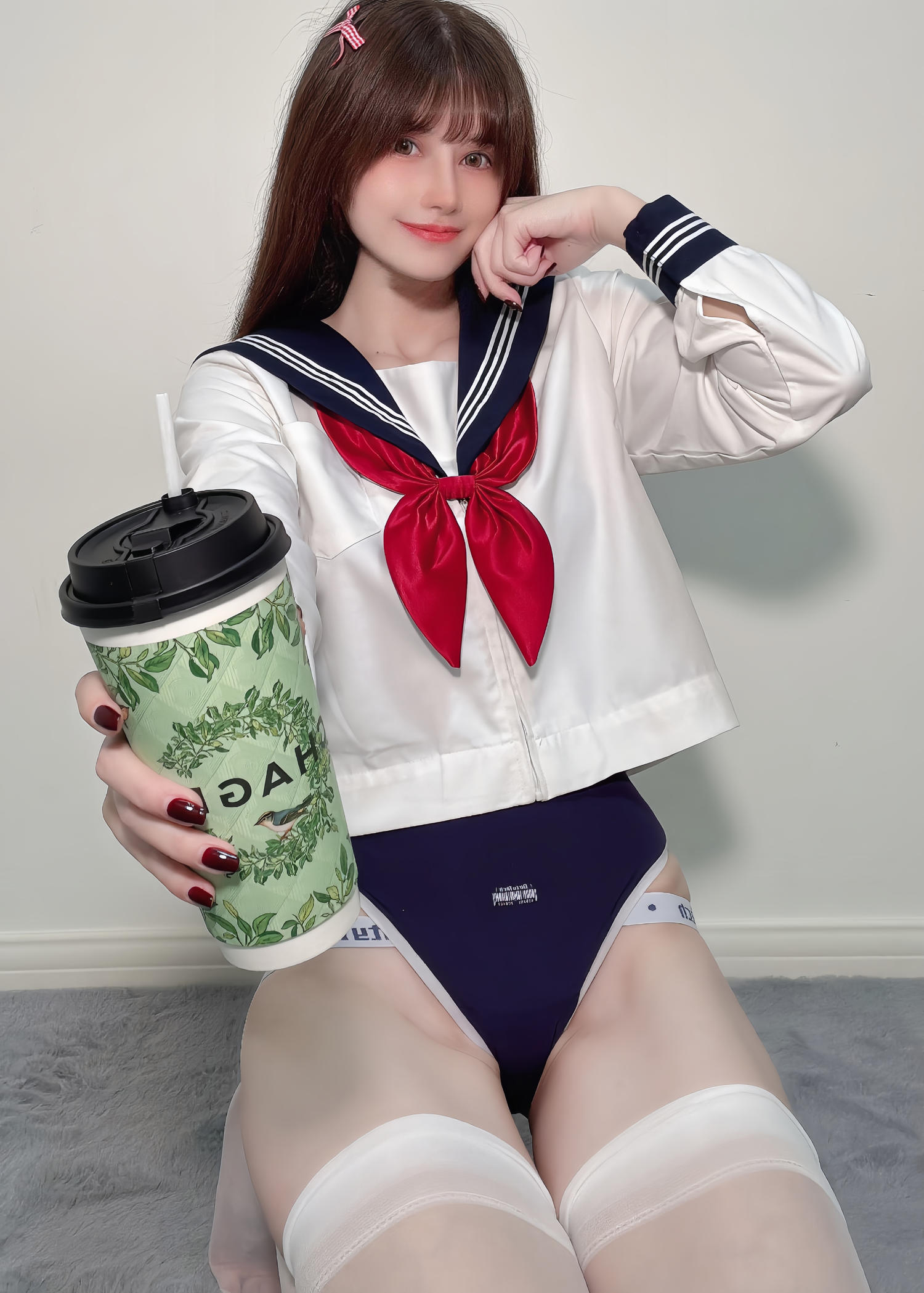 鹿八岁 白丝水手服 [35P-106MB]