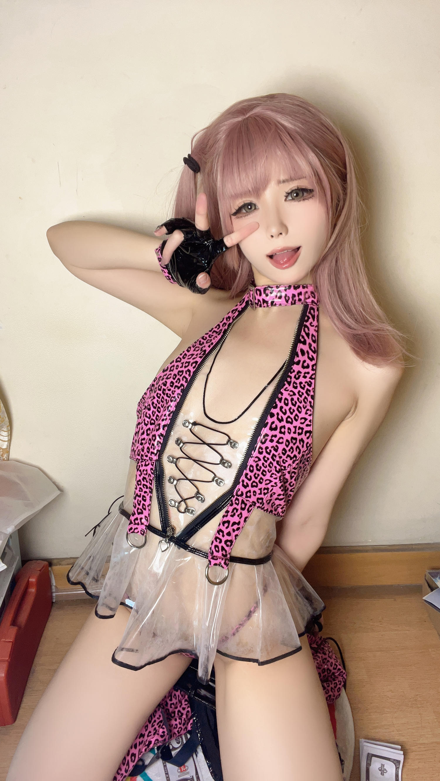 Quan冉有点饿 千禧豹 [25P-96MB]