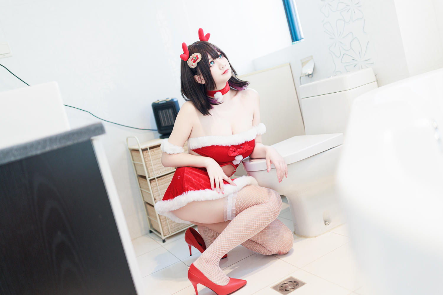 阿雪雪 圣诞 居家 [83P2V-3.65GB]