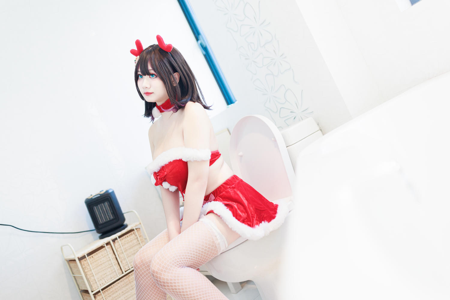 阿雪雪 圣诞 居家 [83P2V-3.65GB]