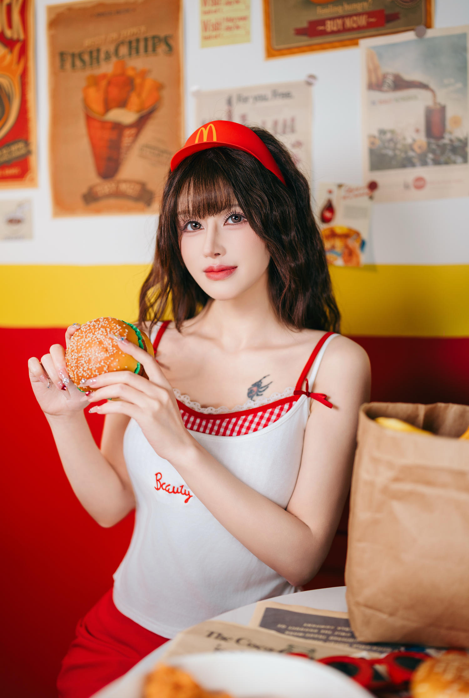 鹿八岁 麦门打工日记 [17P-124MB]