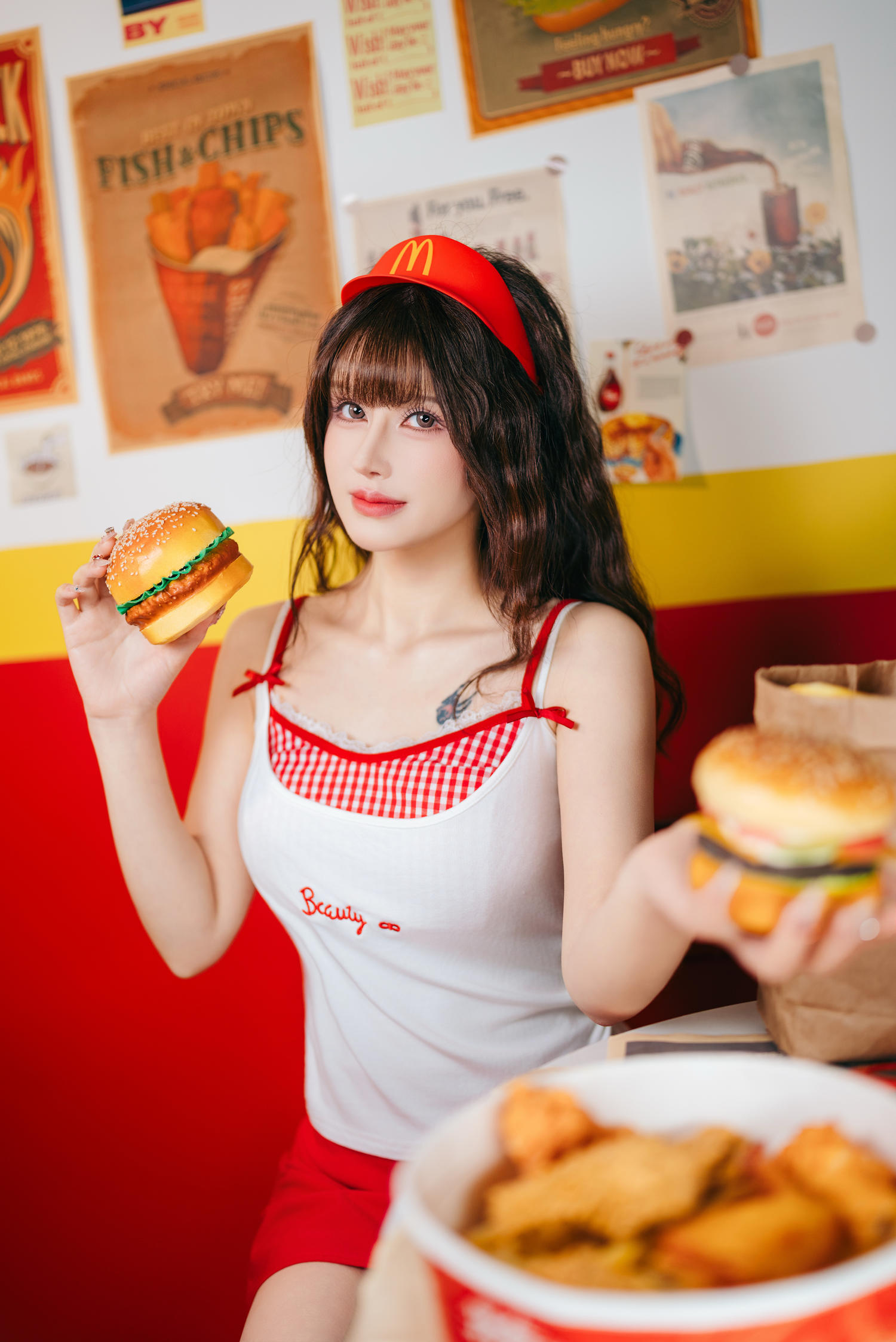 鹿八岁 麦门打工日记 [17P-124MB]