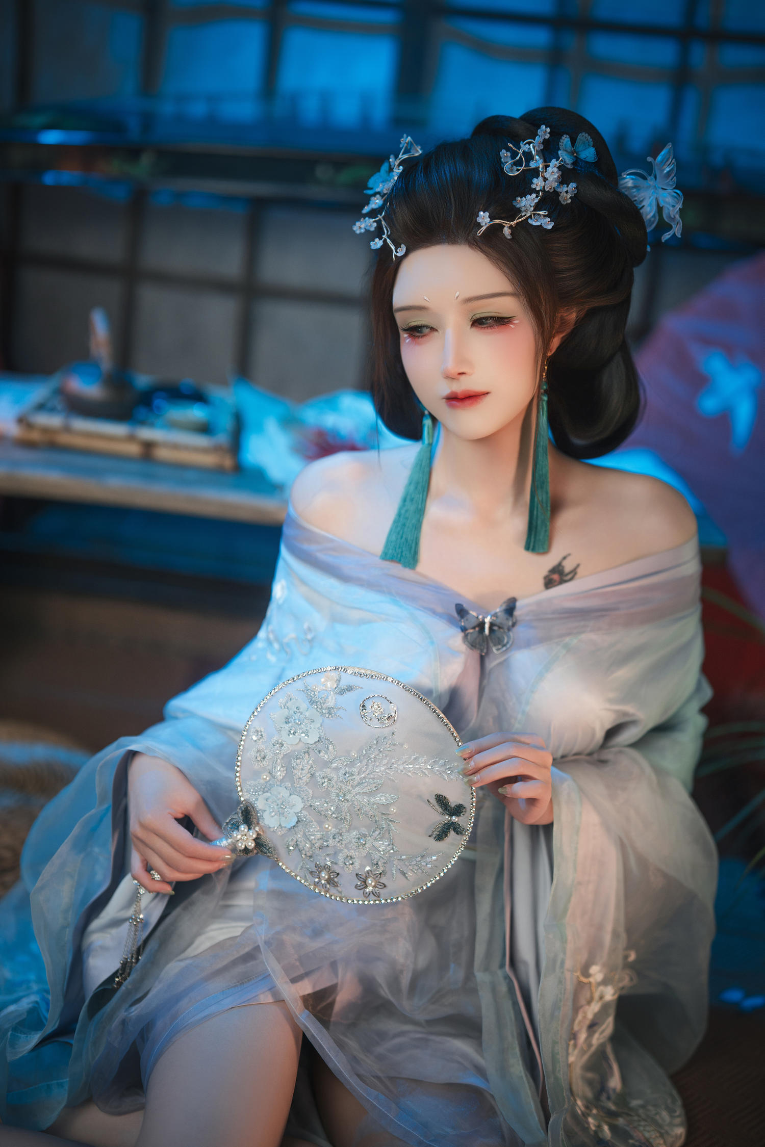 鹿八岁 碎蝶梦 [195P1V-1.82GB]