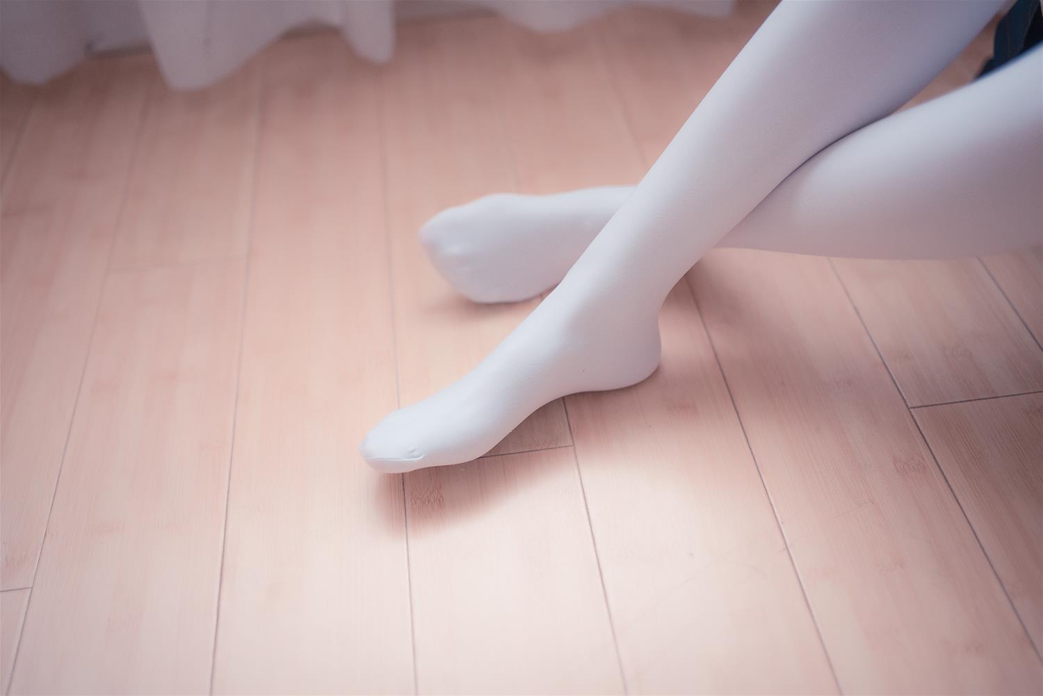 风之领域 NO.004 邻家白丝清新女孩 [49P-74MB]