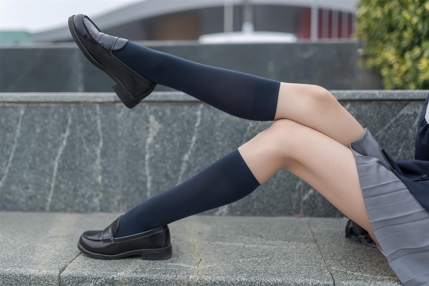 风之领域 NO.022 学妹户外黑丝2 [50P-77MB]