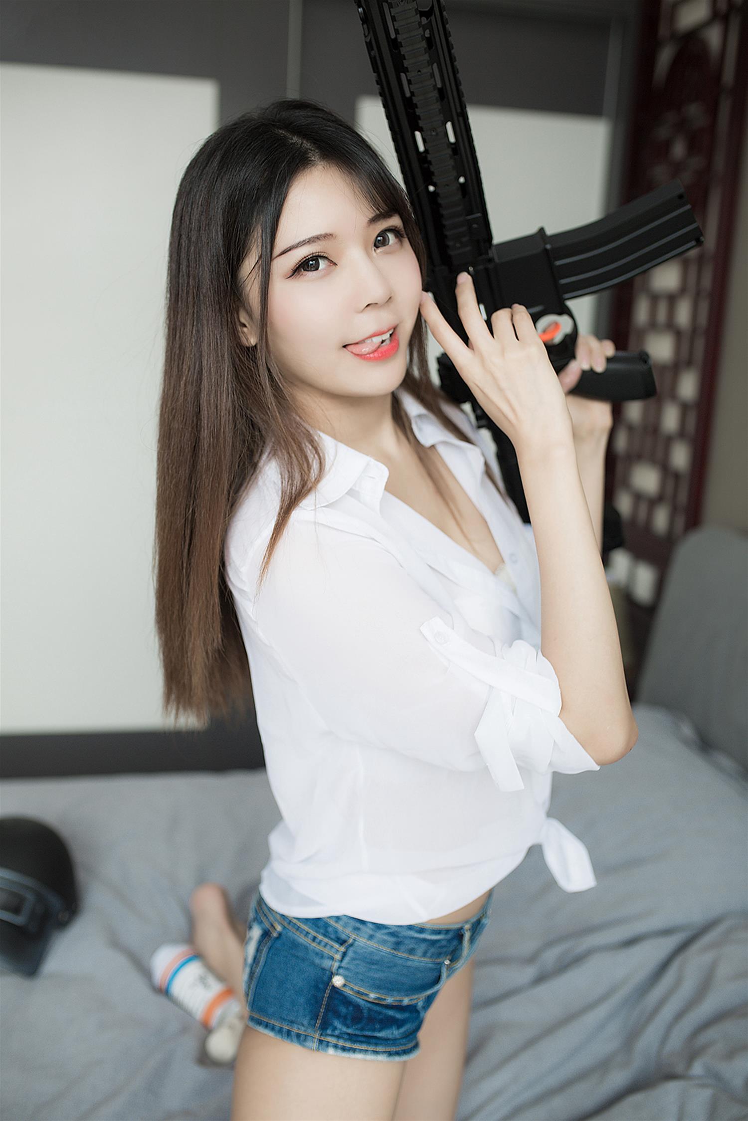 风之领域 NO.101 吃鸡美少女 [51P-240MB]