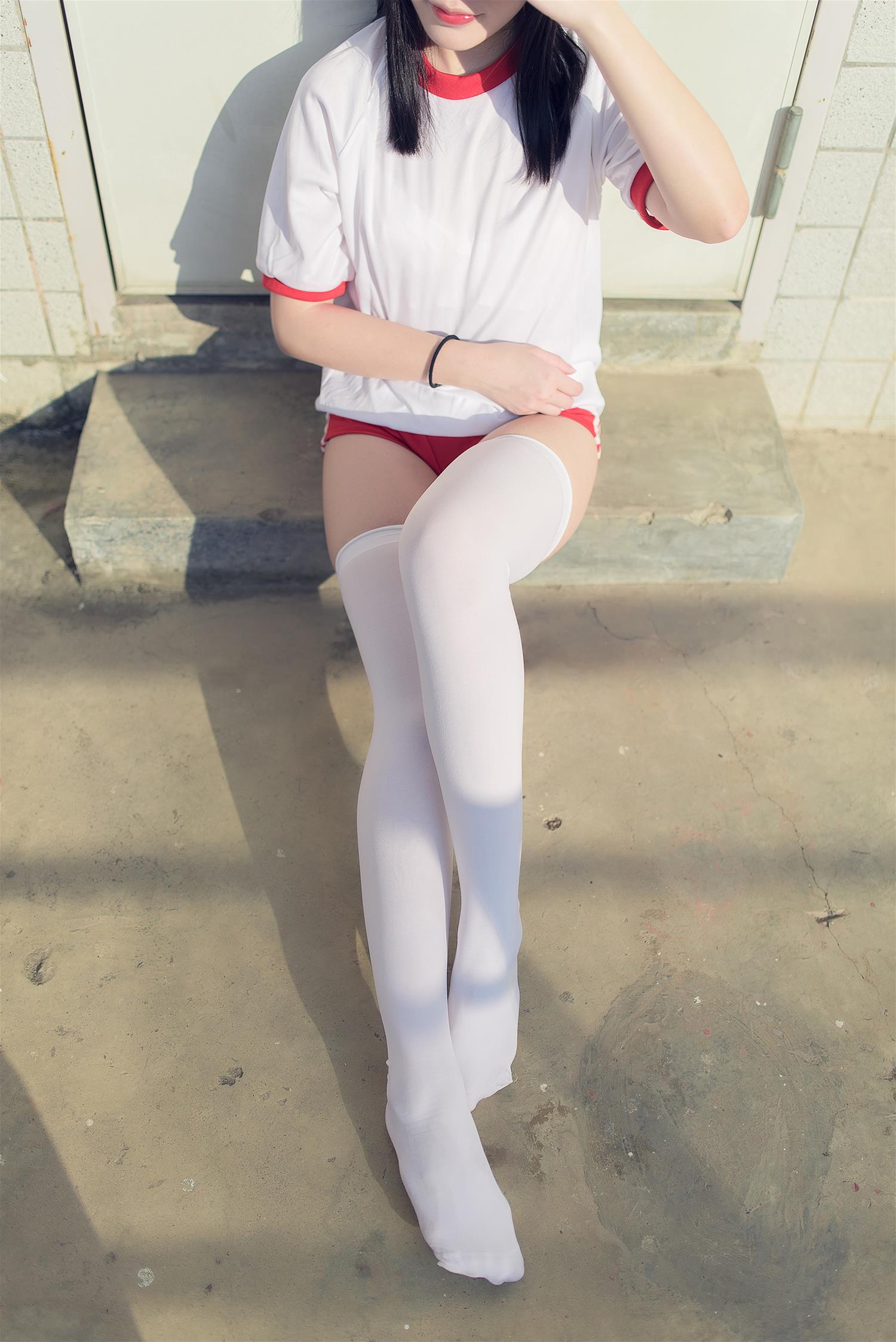 风之领域 NO.111 体育课的操场上 [48P-280MB]