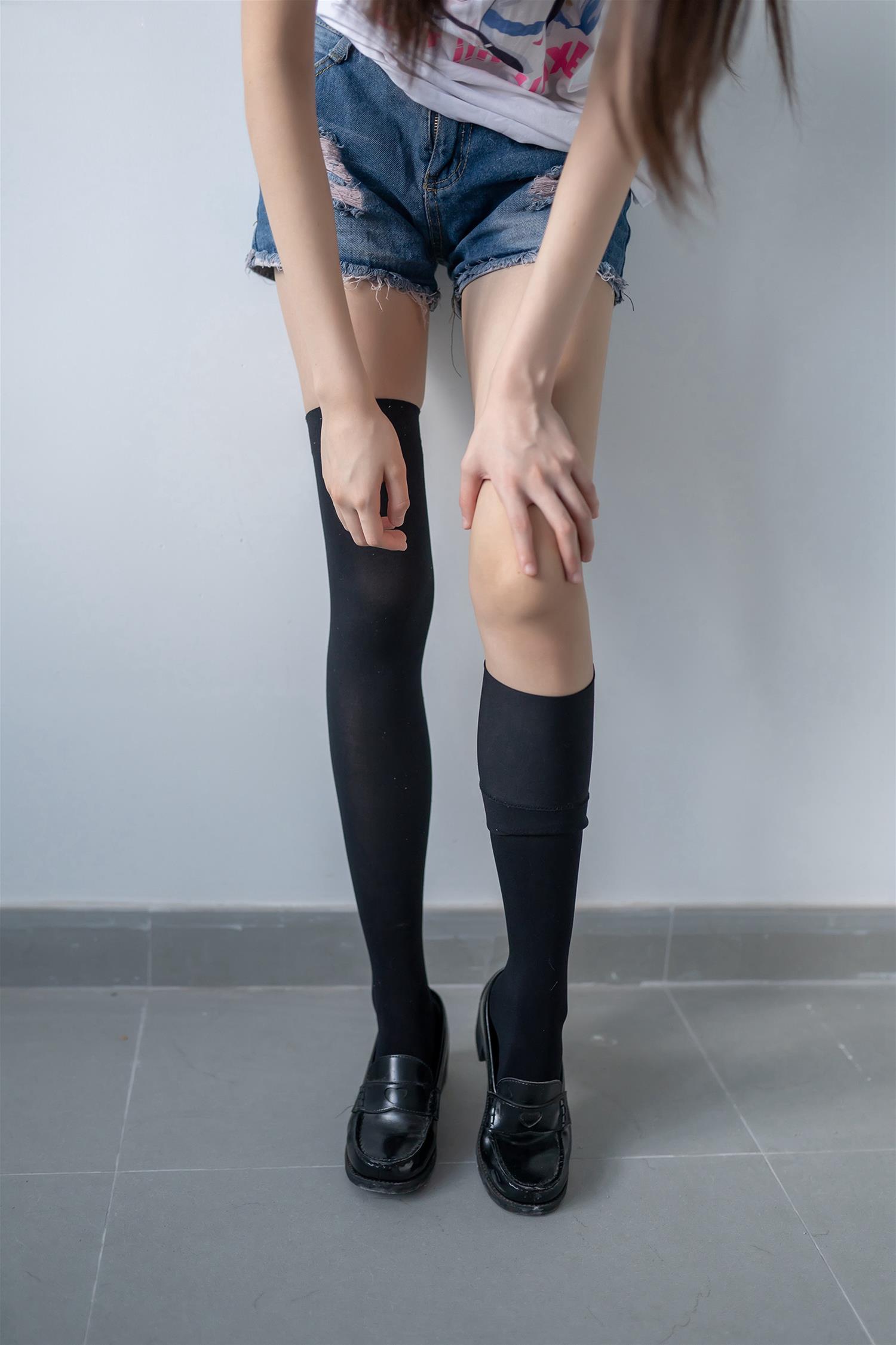 风之领域 NO.112 牛仔短裤与黑丝袜 [47P-235MB]