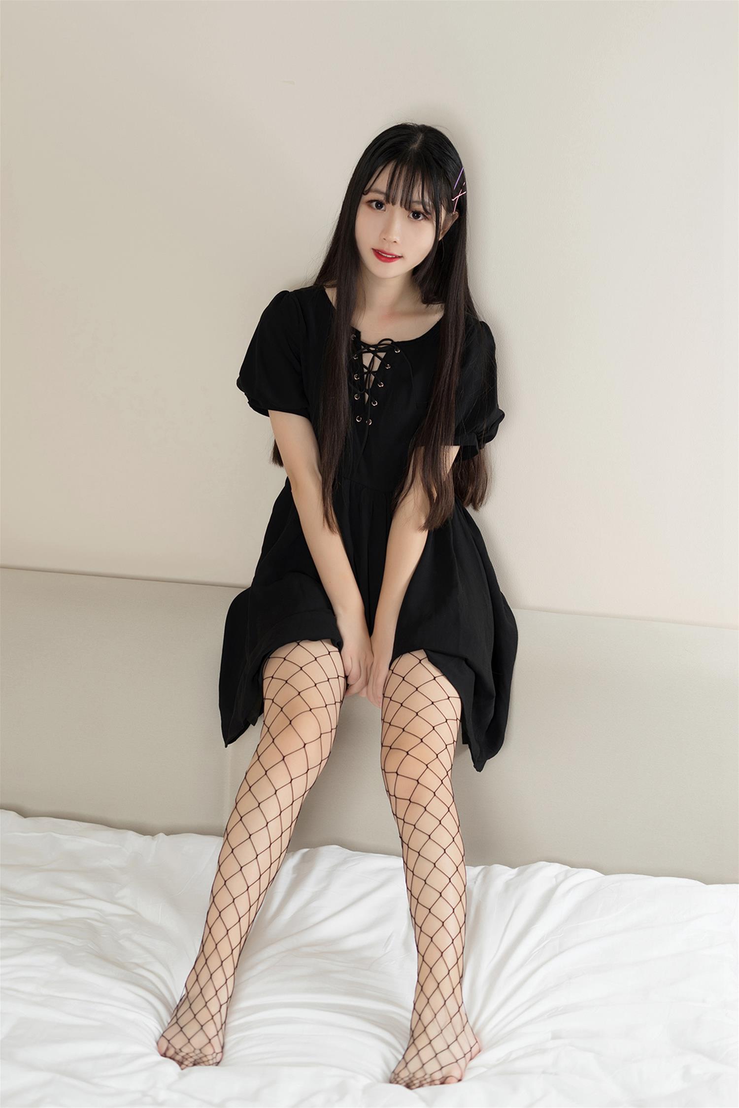 风之领域 NO.115 黑衣大网袜 [40P-243MB]