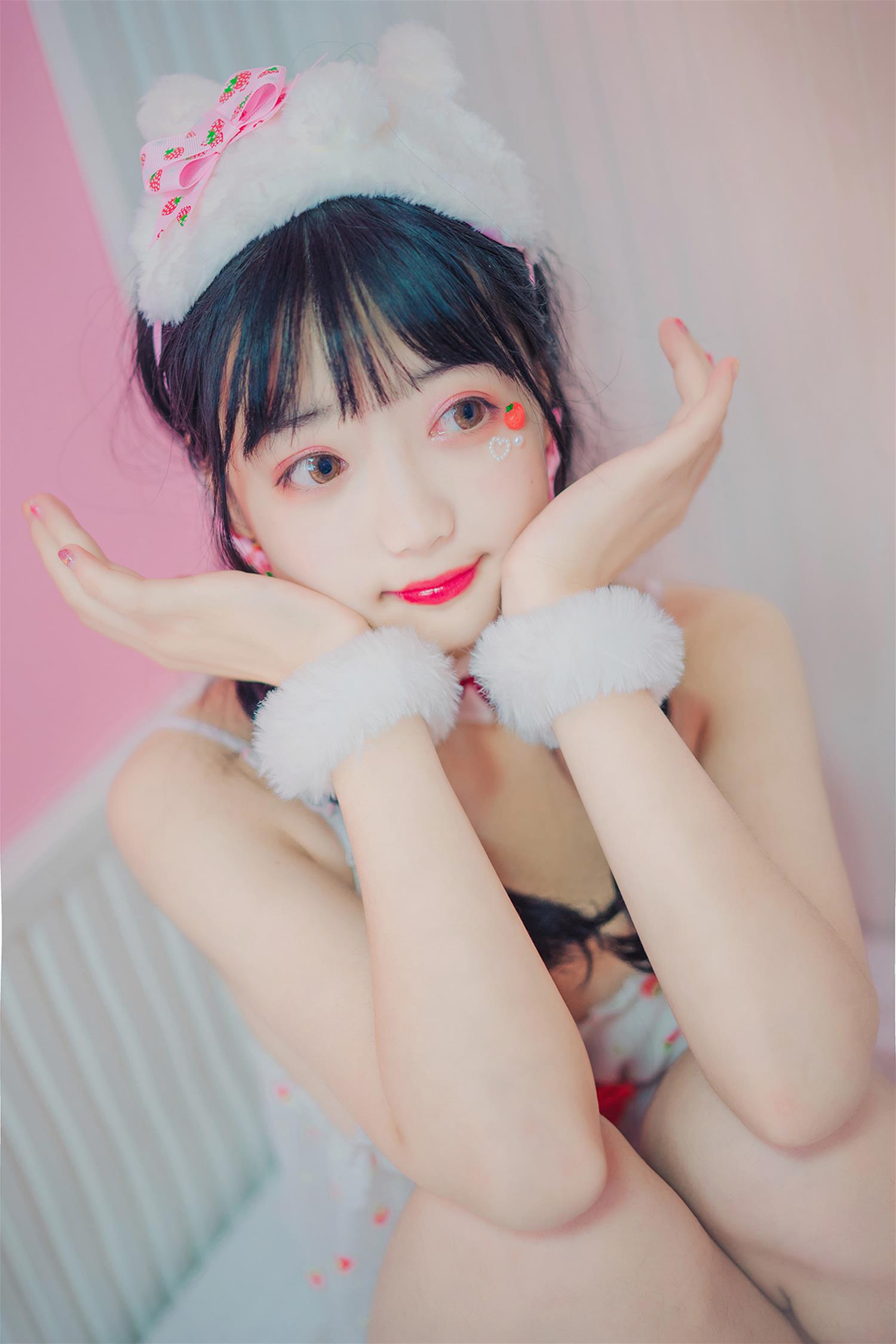 风之领域 NO.167 草梅裙睡衣 [43P-595MB]