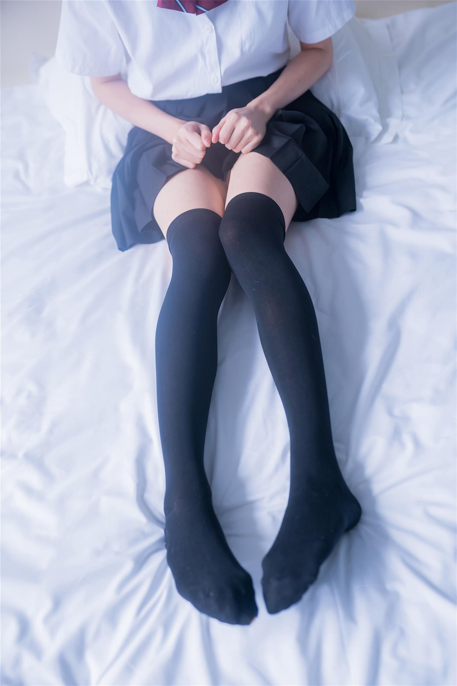 风之领域 NO.177 床上的黑丝JK [38P-396MB]