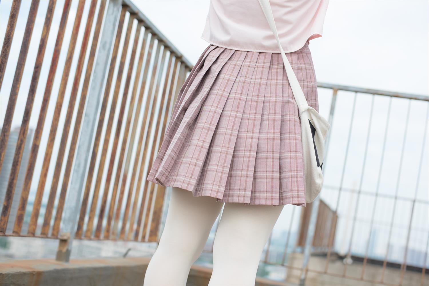 森萝财团 BETA-001 高中生的户外白丝 [91P-514MB]