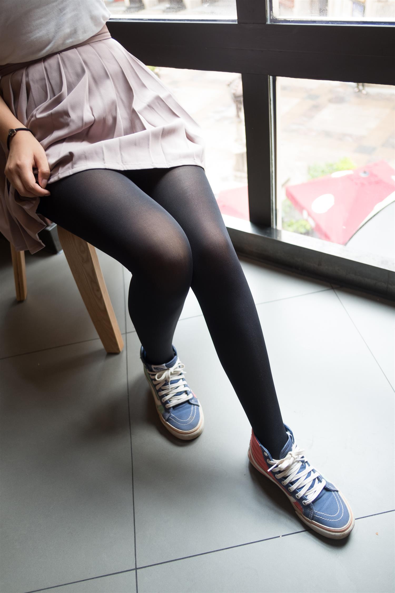 森萝财团 BETA-002 黑丝运动风 [77P-423MB]