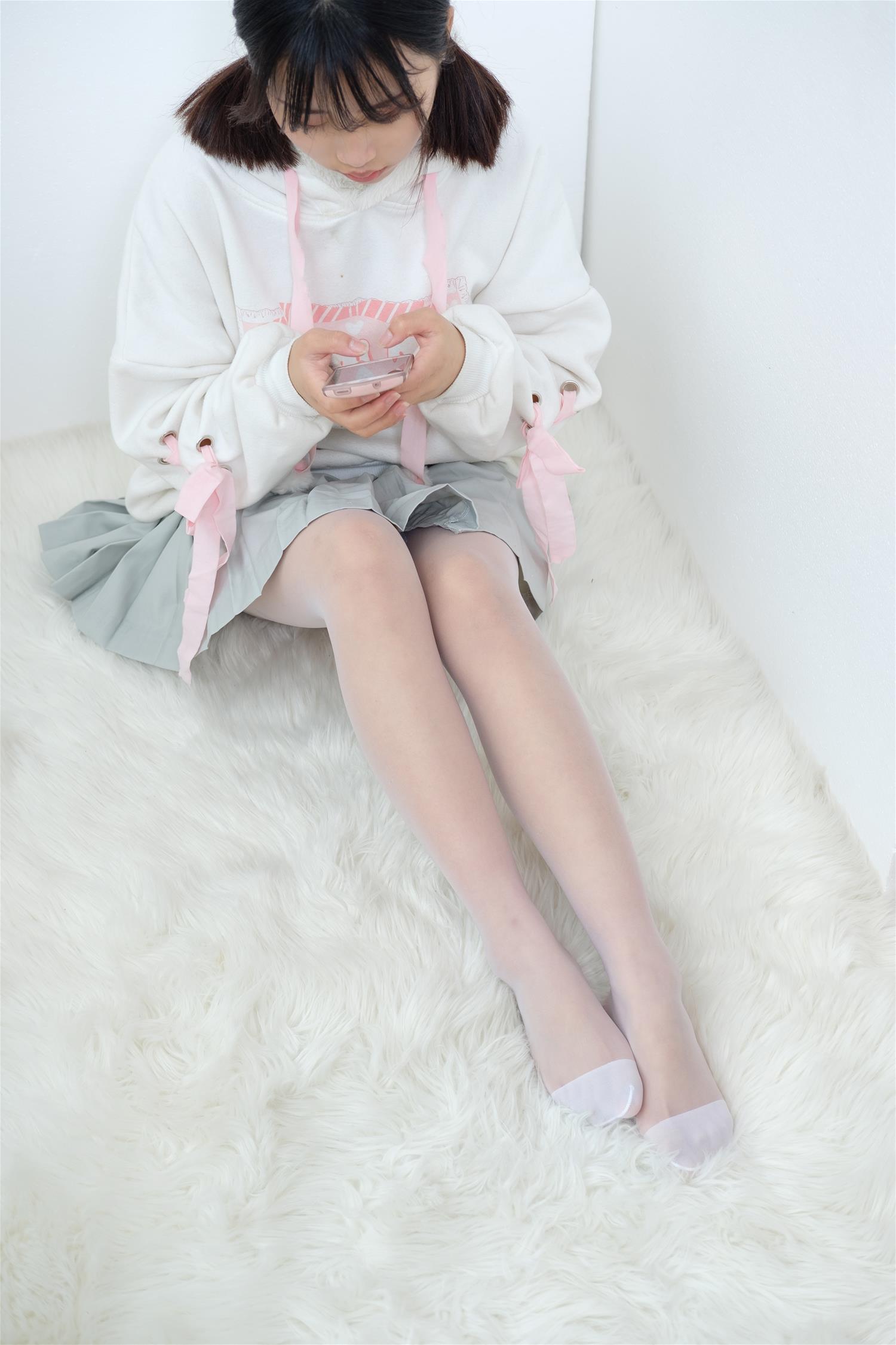 森萝财团 BETA-016 白丝美足少女 [105P-864MB]