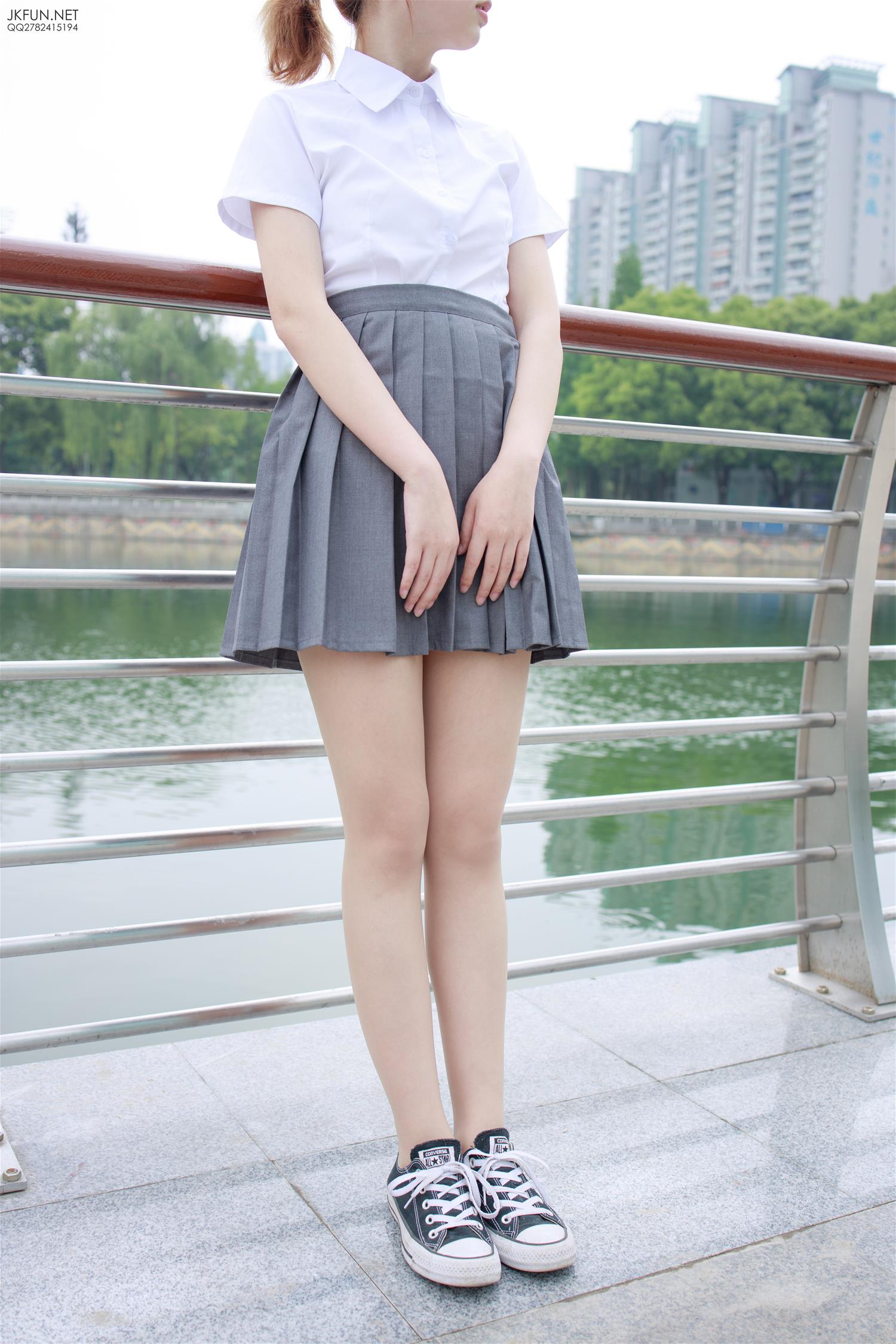 森萝财团 JKFUN-005 卉子 10D肉丝 [116P1V-2.59GB]