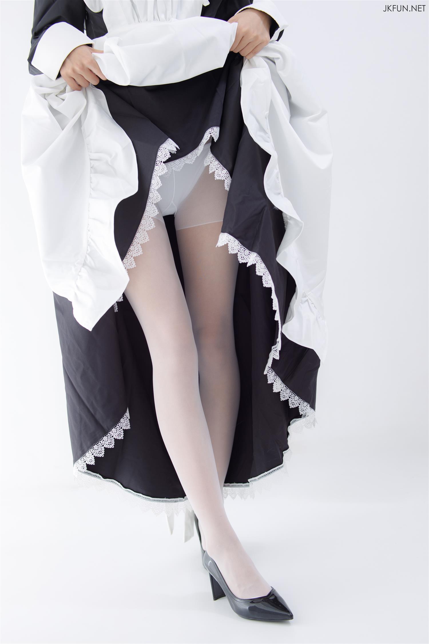 森萝财团 JKFUN-017 小梓 15D超薄白丝 [127P1V-2.32GB]