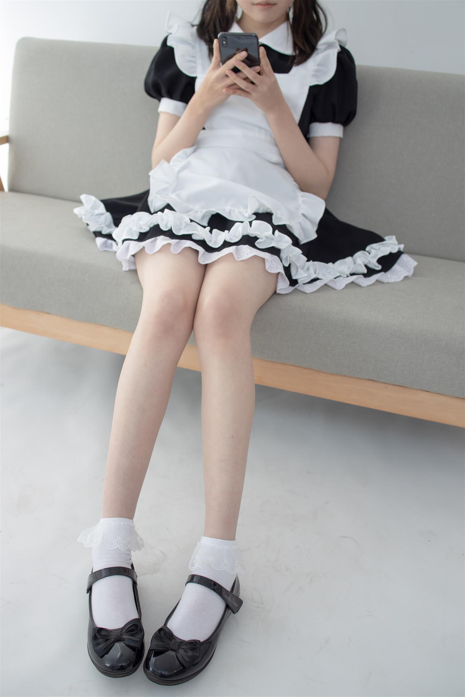 森萝财团 JKFUN-051 定制09 Aika 蕾丝花边短袜女仆 [32P1V-2.05GB]