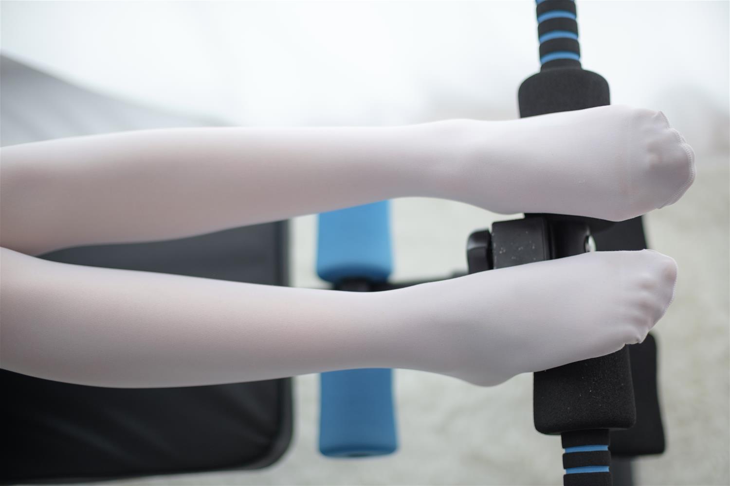 森萝财团 R15-013 白丝运动少女 [85P-418MB]