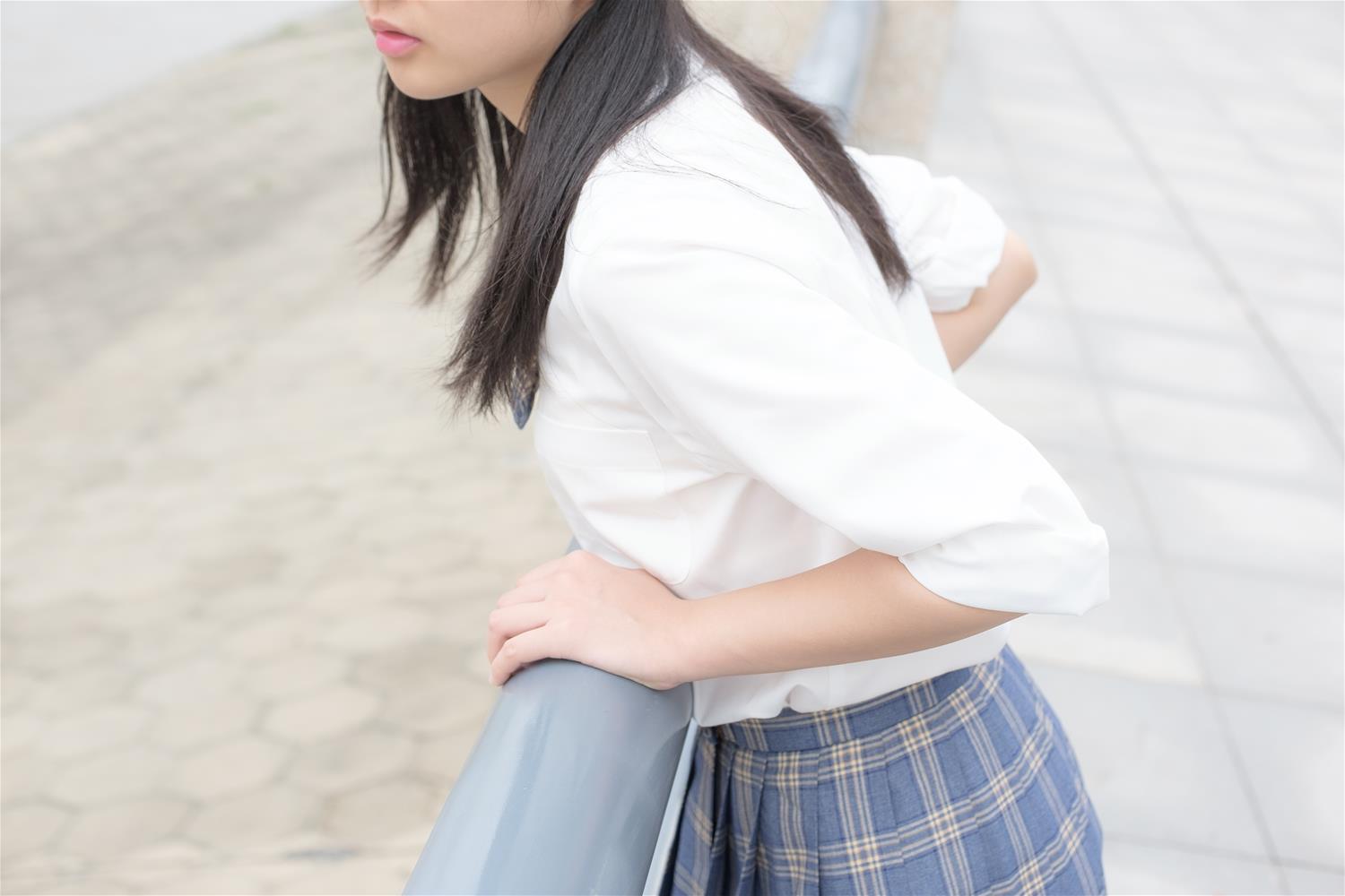 森萝财团 R15-039 百褶裙白丝美足 [88P-774MB]