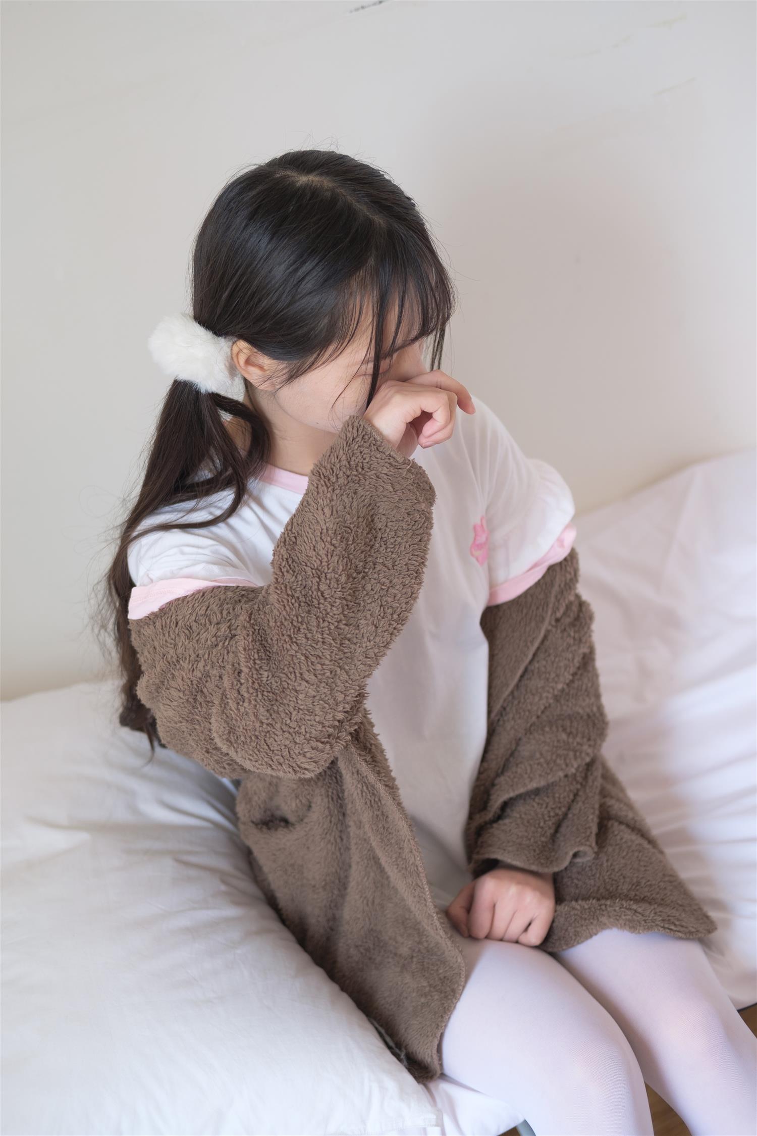 森萝财团 X-020 白棉袜萝莉 [75P1V-1.31GB]