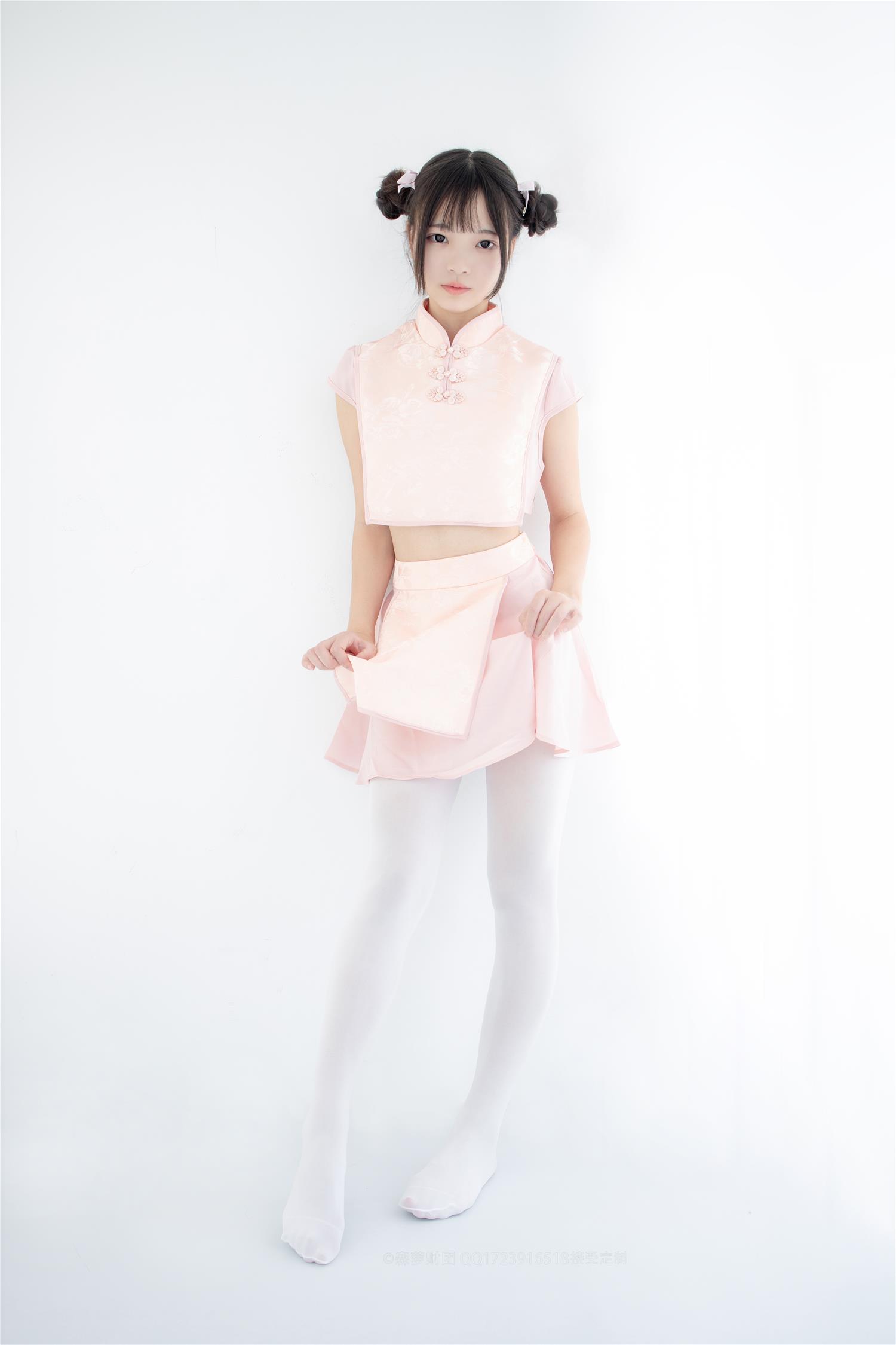 森萝财团 X-052 80D白丝踩物 [66P1V-1.68GB]