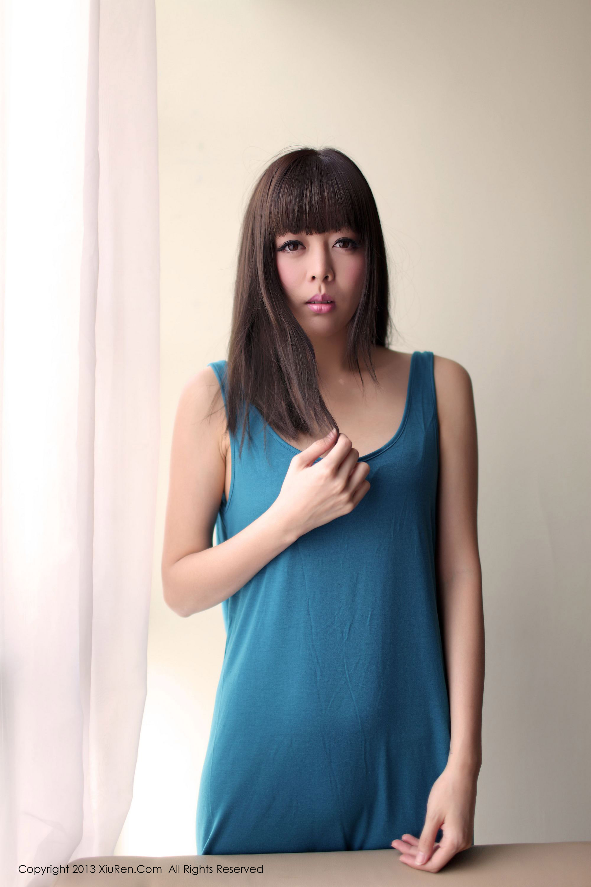 [XiuRen秀人网] 2013.09.05 NO.0001 Viki三套装 [87P]