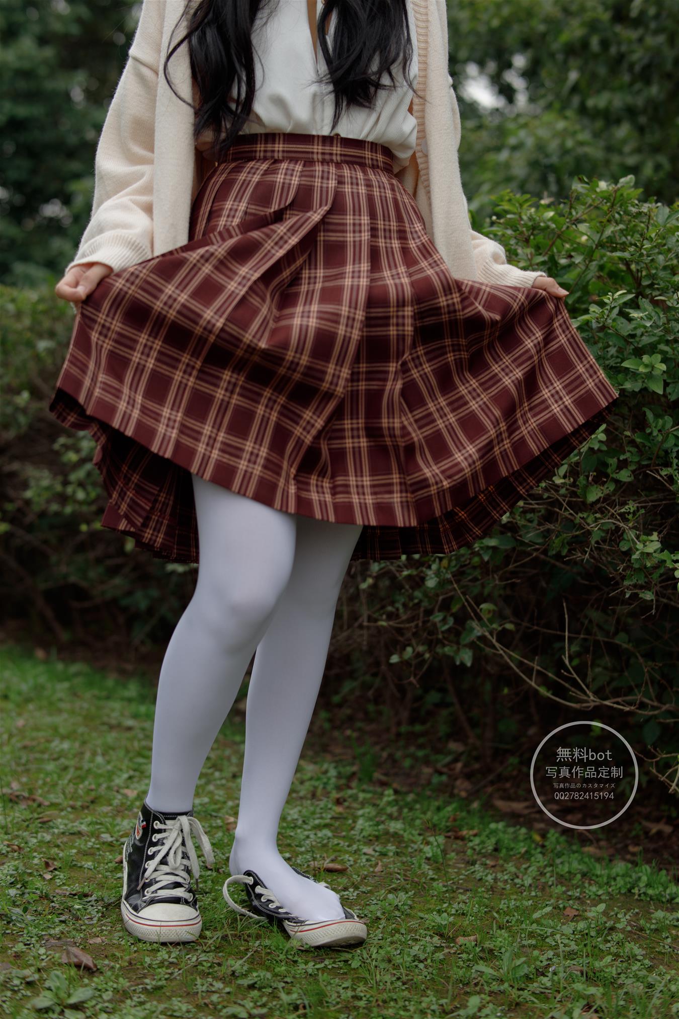 森萝财团 有料-006 依依 奶糕 白丝80D [90P-1.23GB]