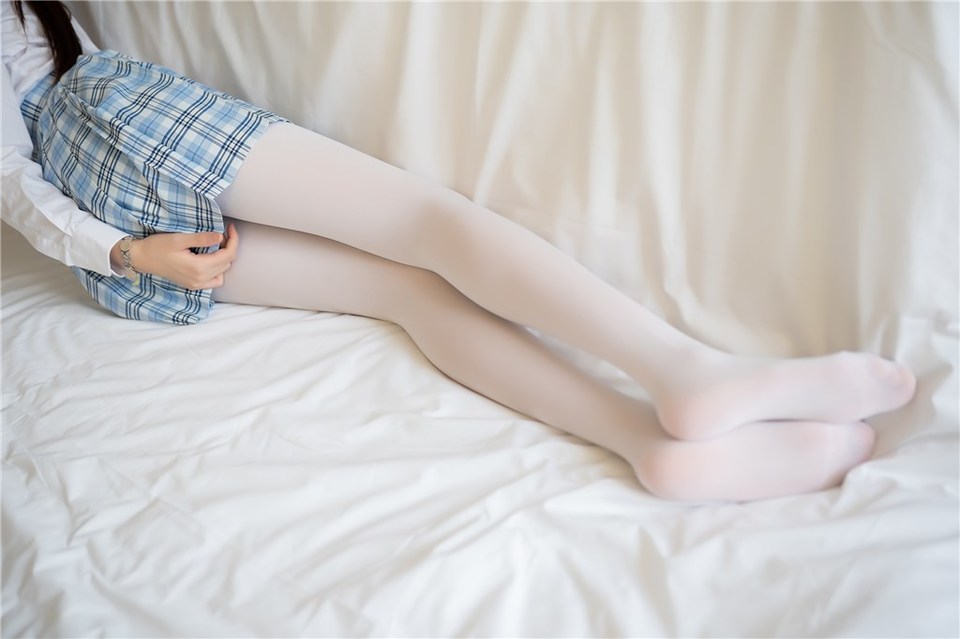 少女写真@冬季白丝 [40P]