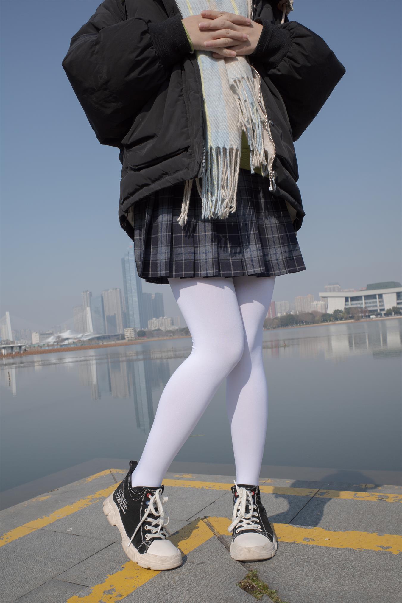 森萝财团 有料-022 小茵 [84P-1.09GB]