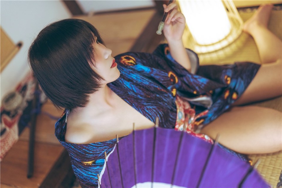 少女写真@制服和浴衣 [44P]