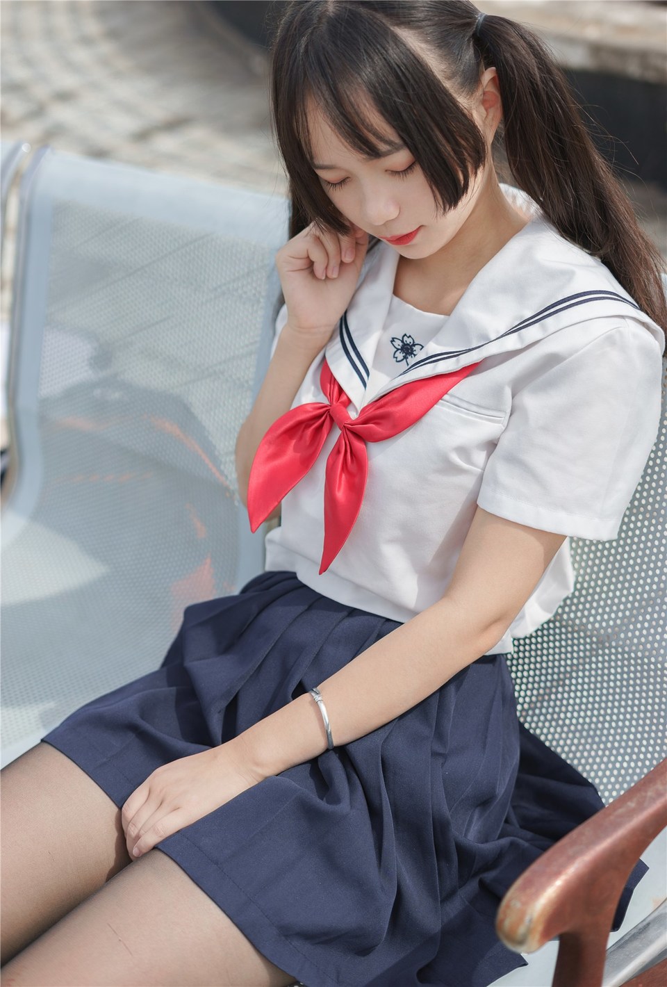 少女写真@恶魔护士 [84P]