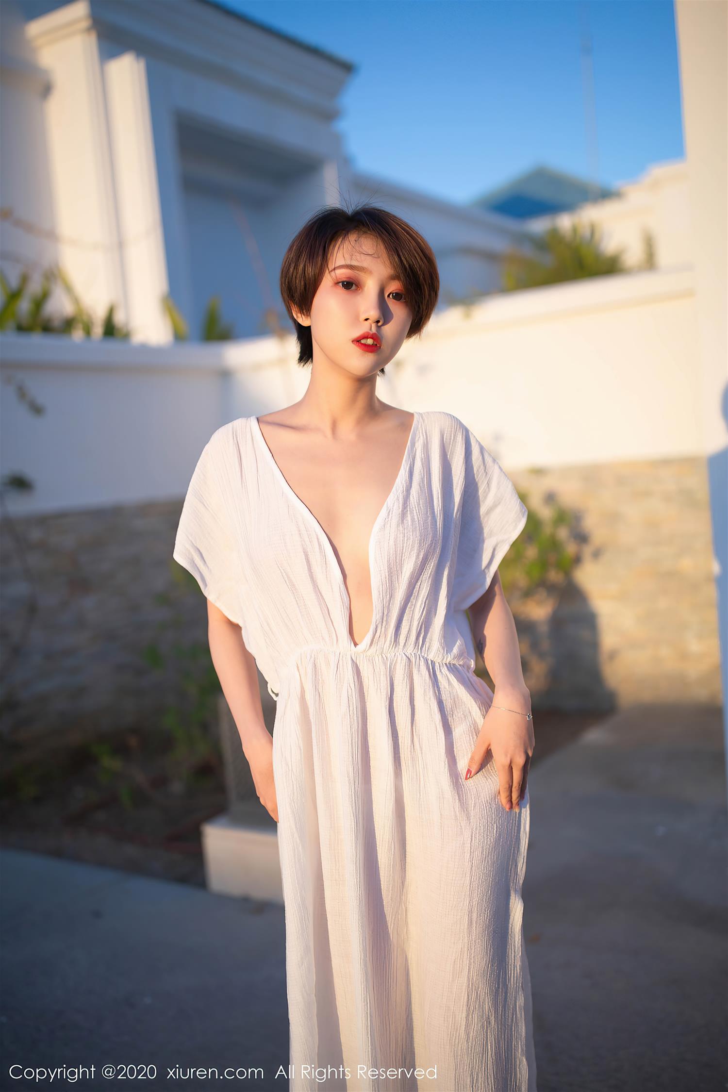 [XiuRen秀人网] 2020.08.04 NO.2405 冯木木LRIS [83P]