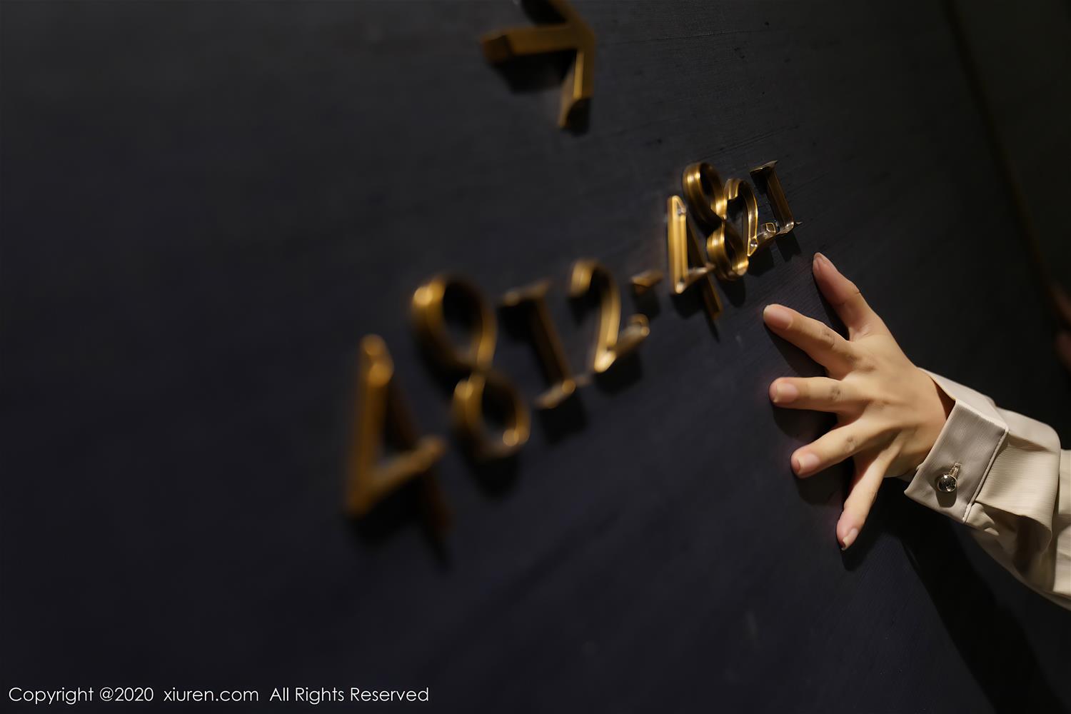 [XiuRen秀人网] 2020.12.17 NO.2906 萌汉药baby&张雨萌 [59P]