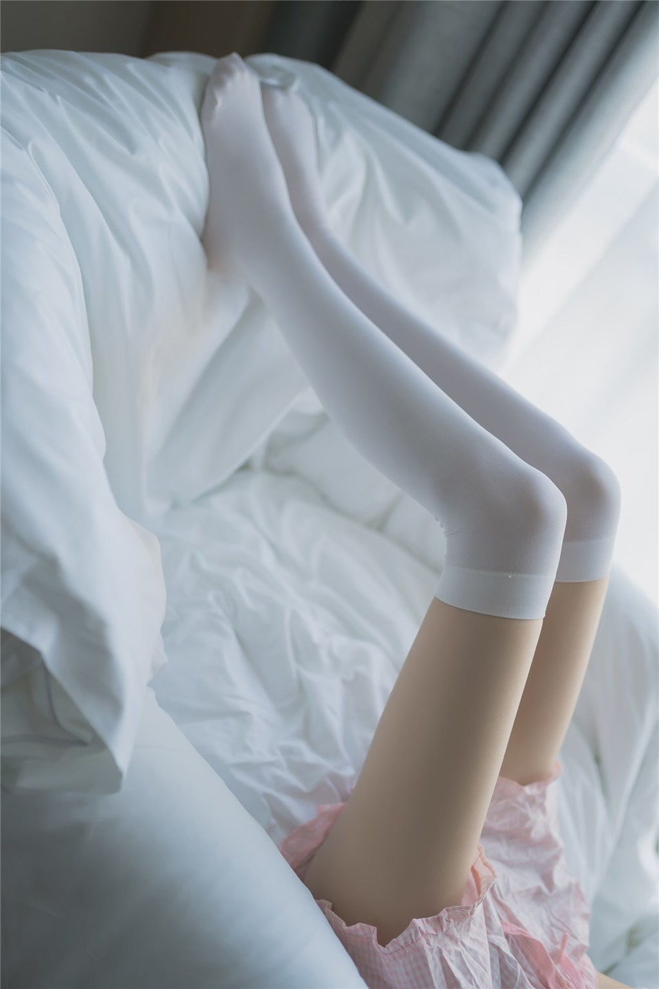 少女写真@小细腿的白丝 [41P]