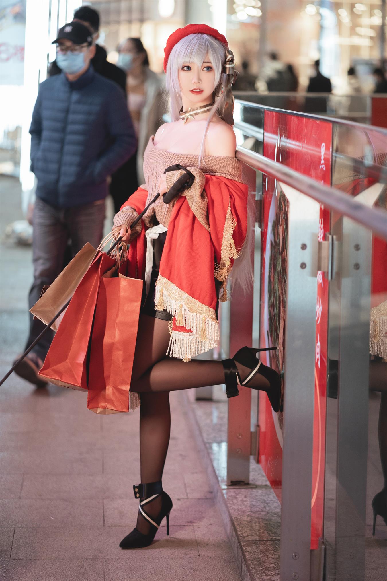 Coser面饼仙儿 圣诞贝法 [17P-275MB]