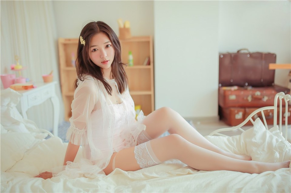 少女写真@睡衣少女 [40P]