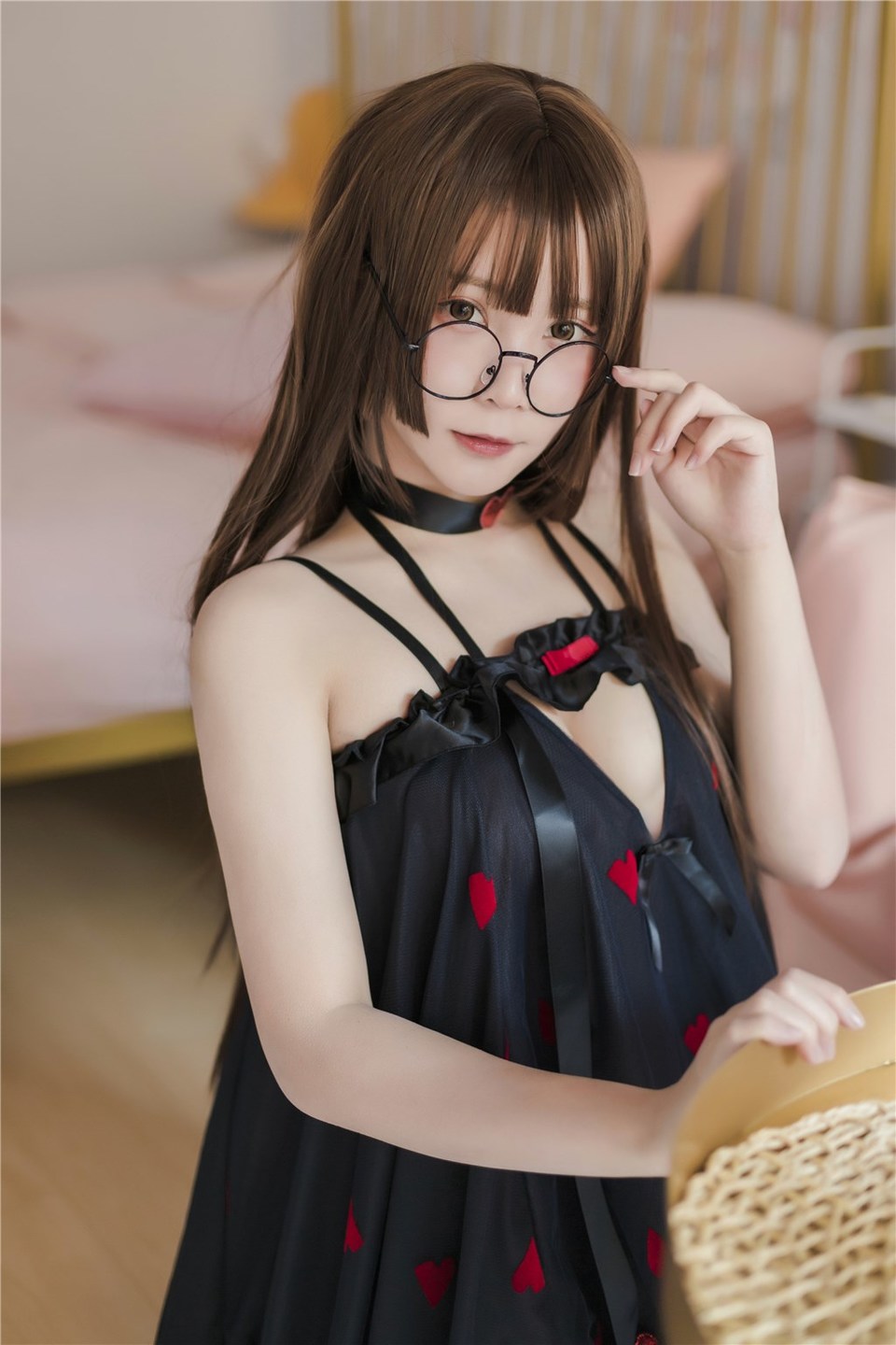 少女写真@黑色睡衣 [39P]