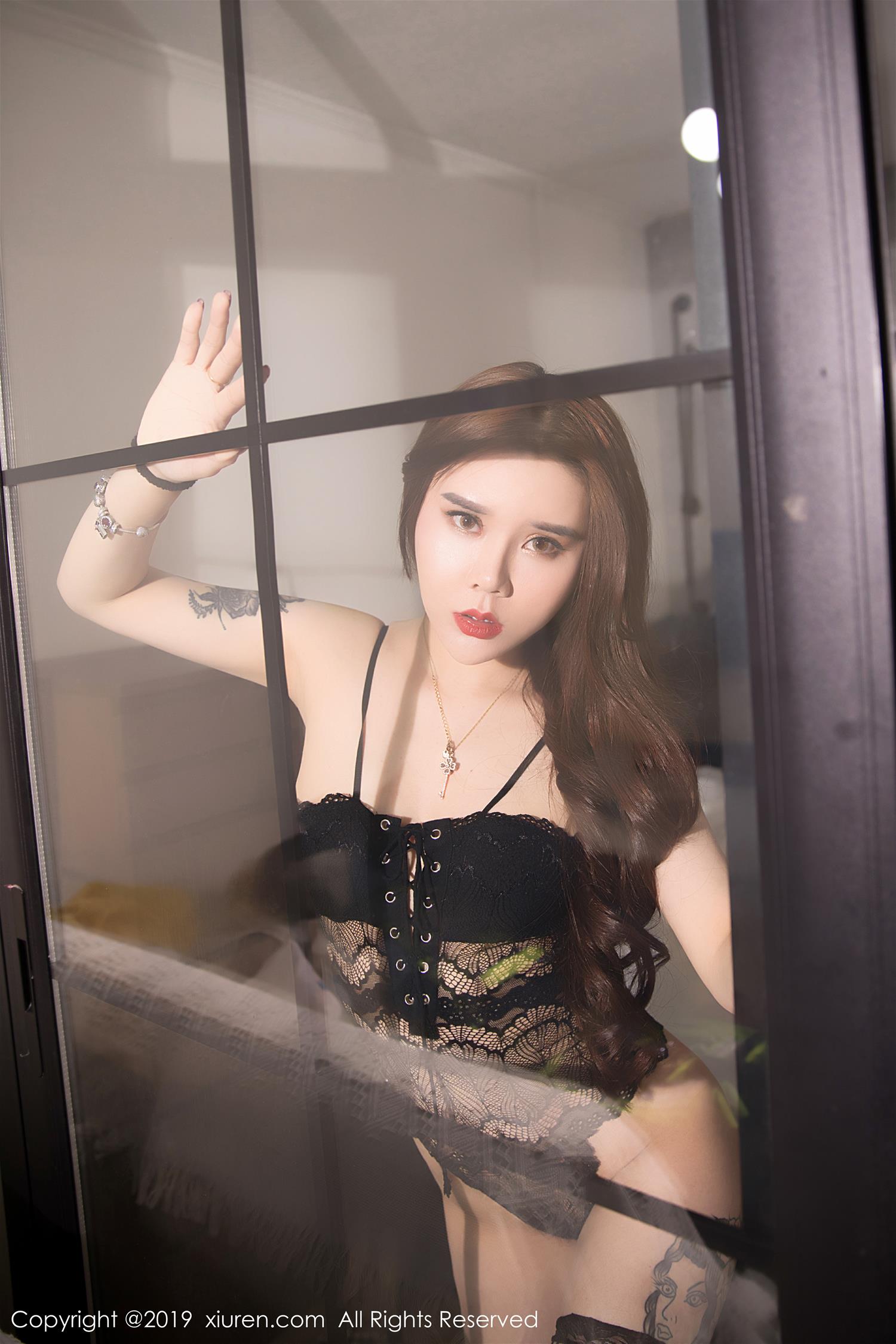 [XiuRen秀人网] 2019.06.25 NO.1515 爱丽莎baby [51P]