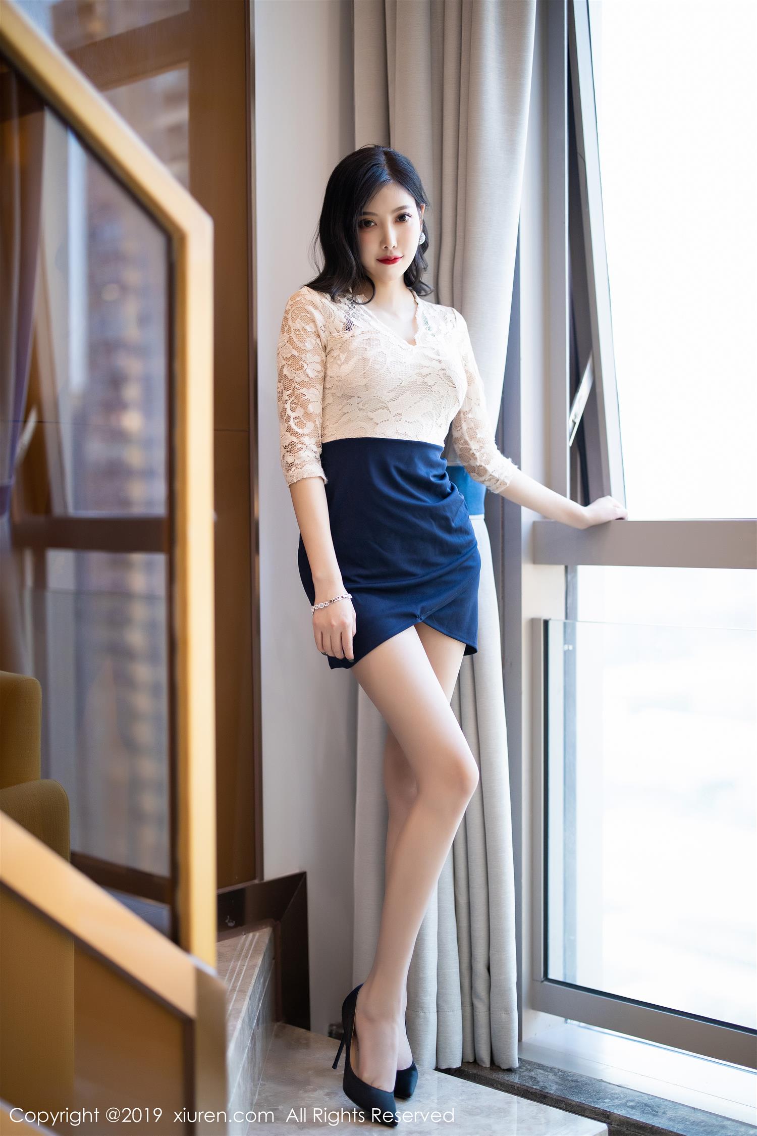 [XiuRen秀人网] 2019.10.10 NO.1717 杨晨晨sugar [71P]