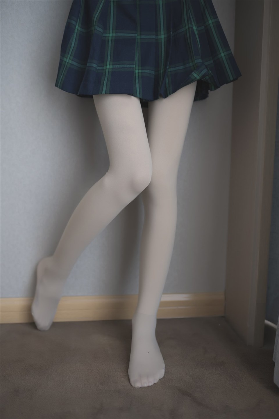 少女写真@这个腿也太细了吧 [40P]