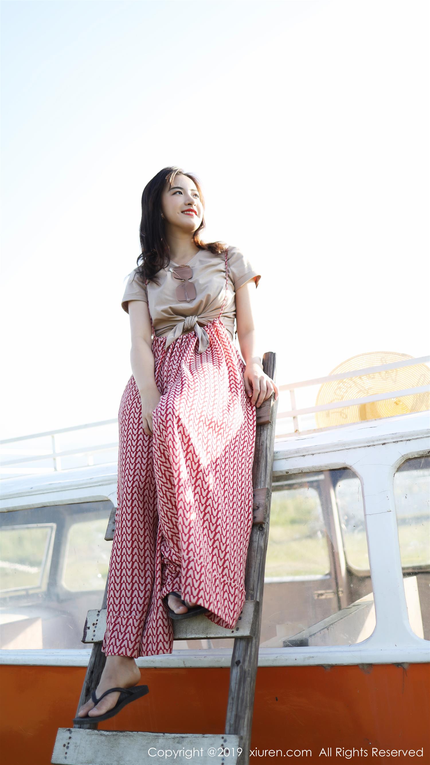 [XiuRen秀人网] 2019.10.11 NO.1718 艺儿拿铁 [64P]