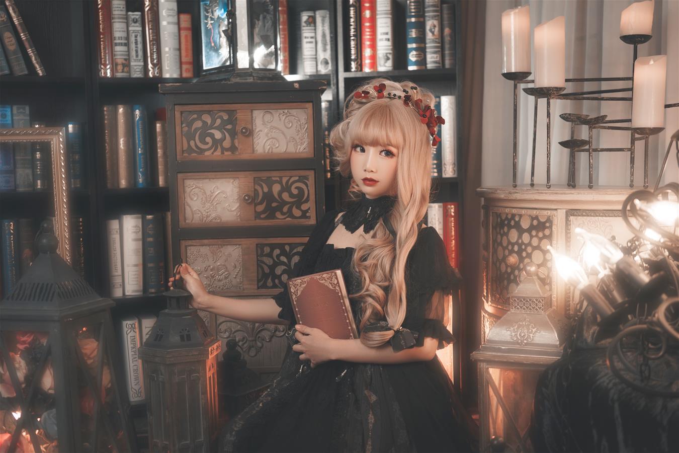 Coser面饼仙儿 十六夜颂歌 [12P-126MB]