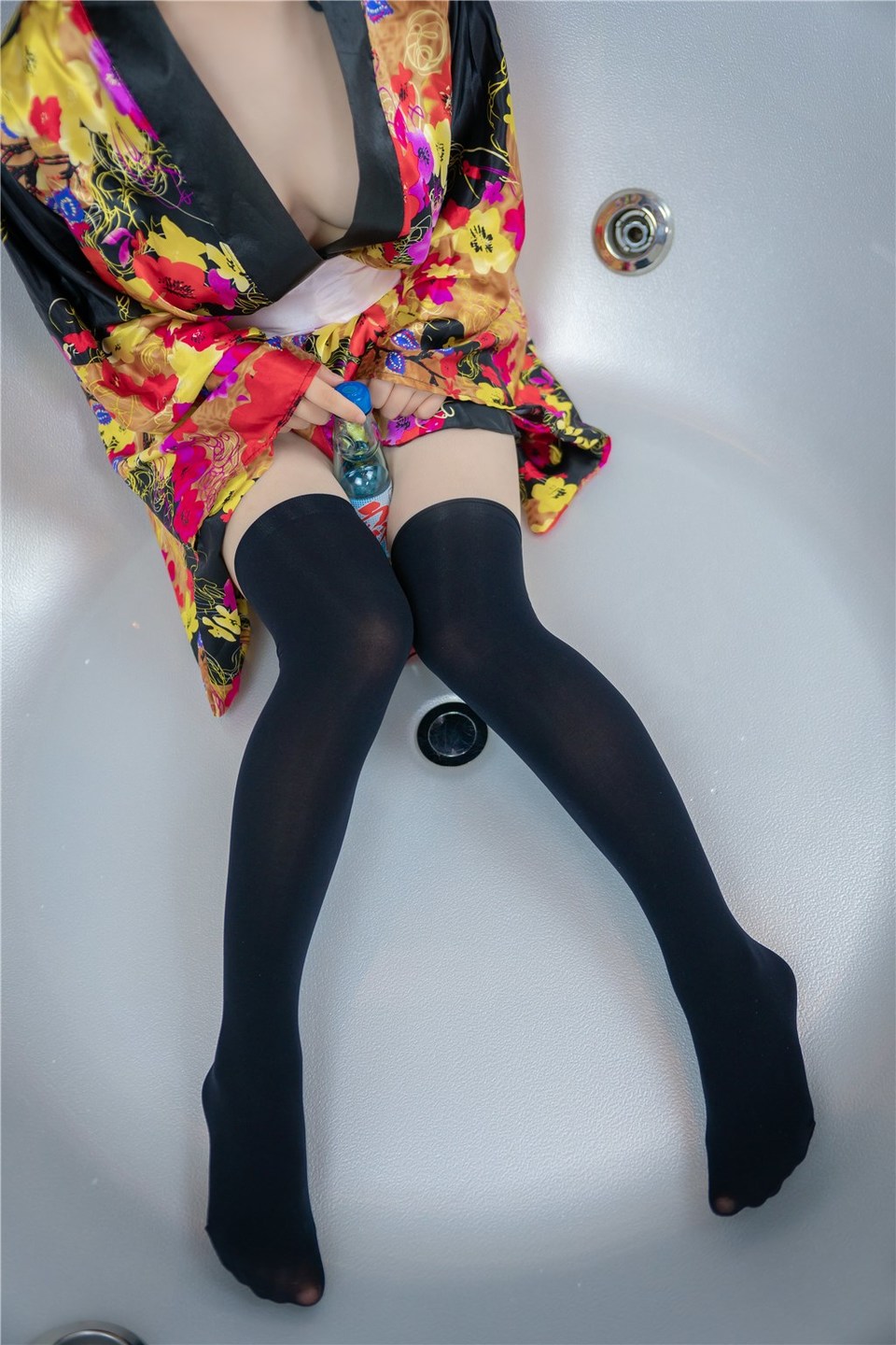 少女写真@浴缸里的和服 [42P]