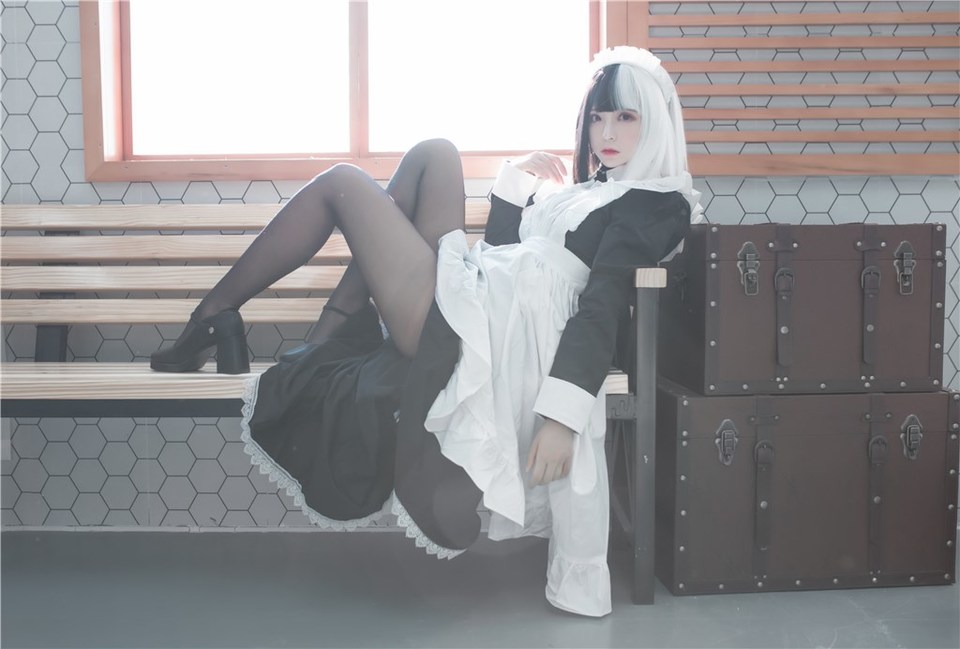 少女写真@黑白女仆 [40P]