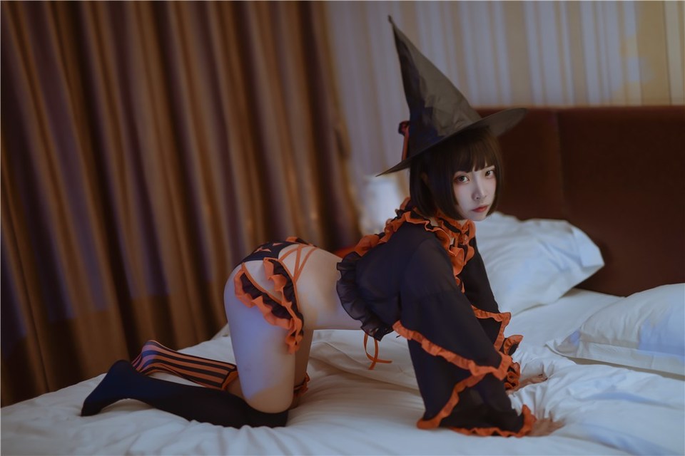 少女写真@万圣节女巫 [39P]